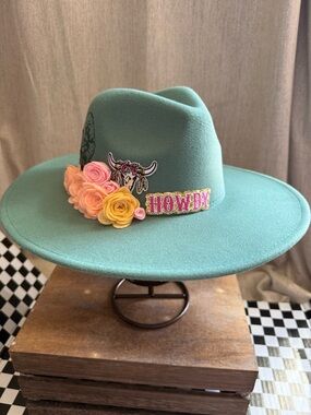 Turquoise Felt Wide-Brim Hat with Floral & 'Howdy' Patch